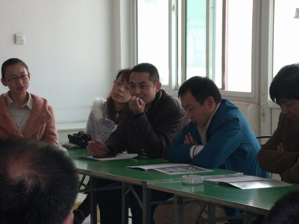 張劍鋒介紹五絕指針療法發展歷程